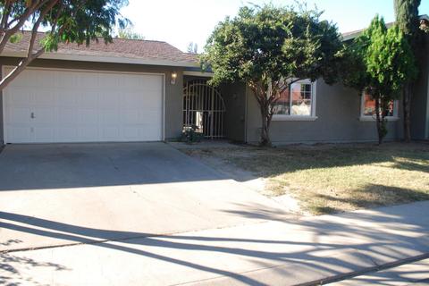 2012 Marlow, Modesto, CA 95351 photo 1
