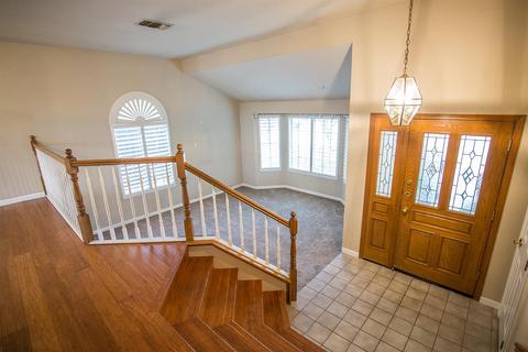 8160 Chimango Ct, Antelope, CA 95843 photo 2