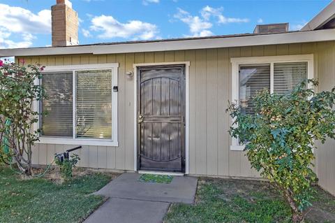 746 Clemens Ct, Ripon, CA 95366 photo 4