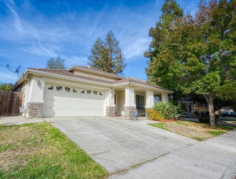 333 Red Robin Dr, Patterson, CA 95363 photo 1