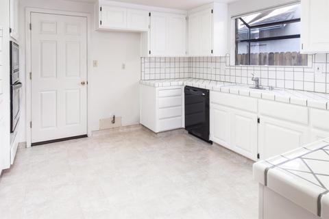 210 Forest Hls, Tracy, CA 95376 photo 6