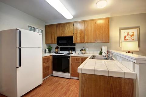 1707 Olympic Dr #11, Davis, CA 95616 photo 9