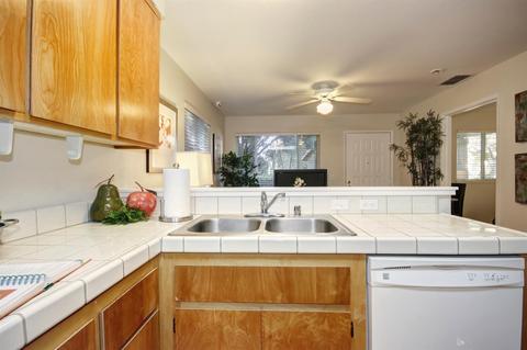 1707 Olympic Dr #11, Davis, CA 95616 photo 13