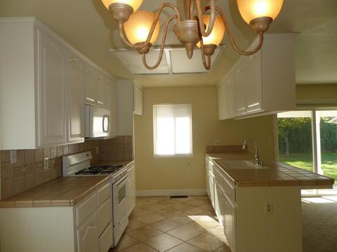 2704 Albion Way, Modesto, CA 95358 photo 4