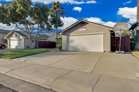 1901 Camphor Way, Lodi, CA 95242 photo 3