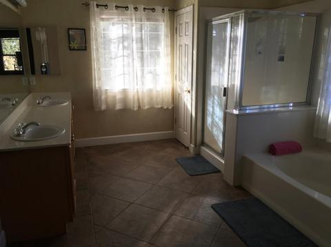 238 Red Robin Dr, Patterson, CA 95363 photo 9