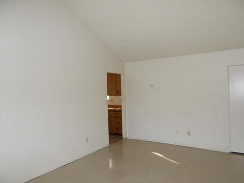 917 Crippen Ave, Modesto, CA 95351 photo 4