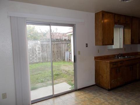 917 Crippen Ave, Modesto, CA 95351 photo 10