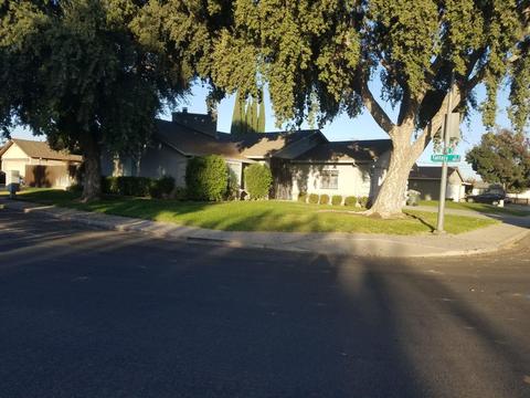 1639 Phil Way, Modesto, CA 95351 photo 2
