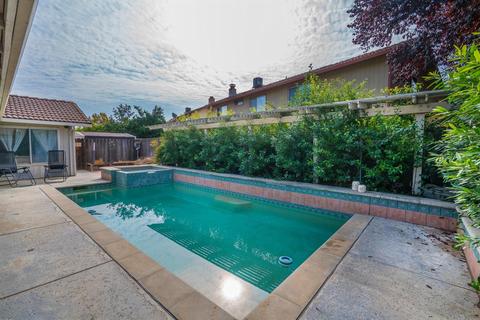 1290 Dronero Way, Tracy, CA 95376 photo 11