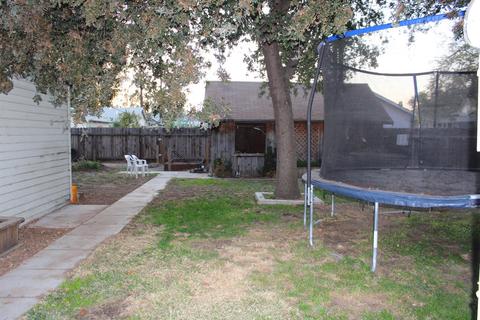 217 S Laurel St, Turlock, CA 95380 photo 5