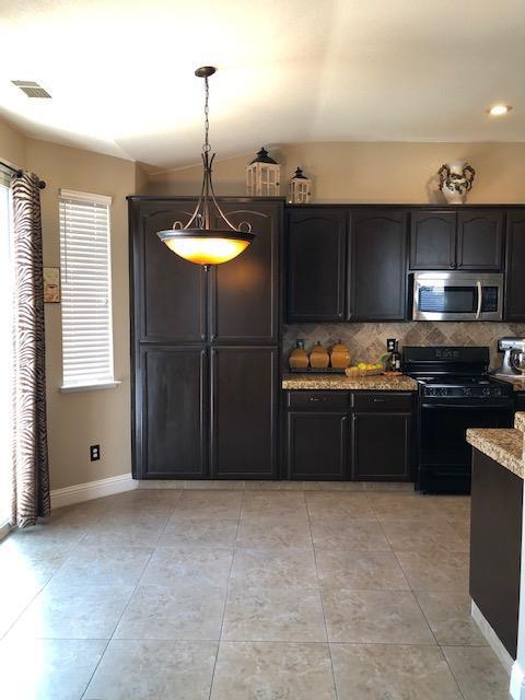 86 Hawthorne Ln, Lodi, CA 95242 photo 8