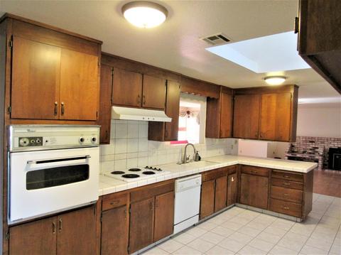 14637 Pueblo Dr, Manteca, CA 95336 photo 4