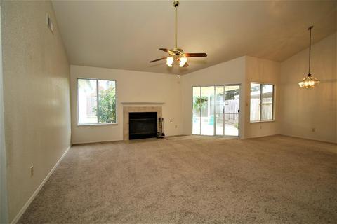 2220 Grouse Xing, Modesto, CA 95355 photo 3