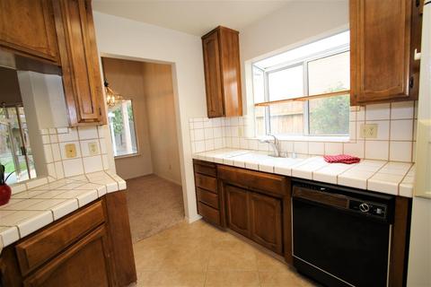 2220 Grouse Xing, Modesto, CA 95355 photo 9