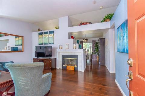 4718 Durham Ct, Rocklin, CA 95765 photo 4