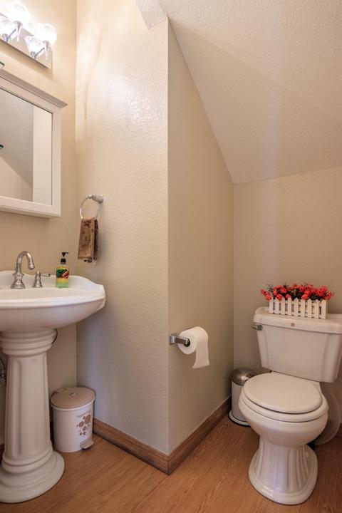 890 Willow Ave, Manteca, CA 95337 photo 17