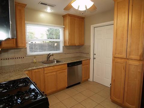1704 Opal Ave, Modesto, CA 95350 photo 13