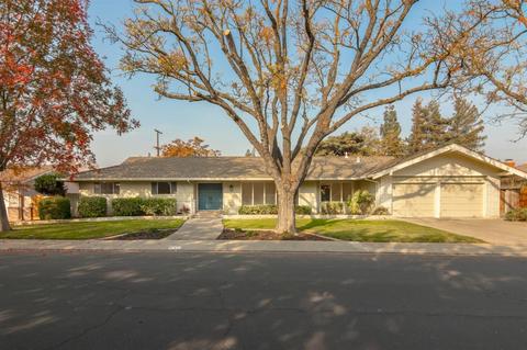 421 Greenwich Ln, Modesto, CA 95350 photo 1