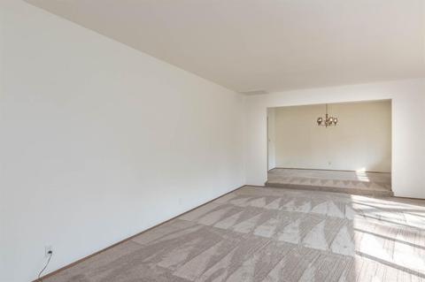 421 Greenwich Ln, Modesto, CA 95350 photo 6