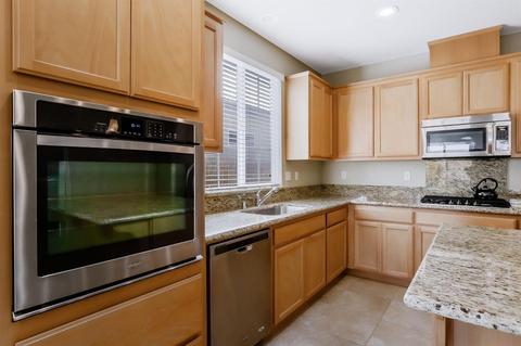 651 Monte Casa St, Manteca, CA 95337 photo 4
