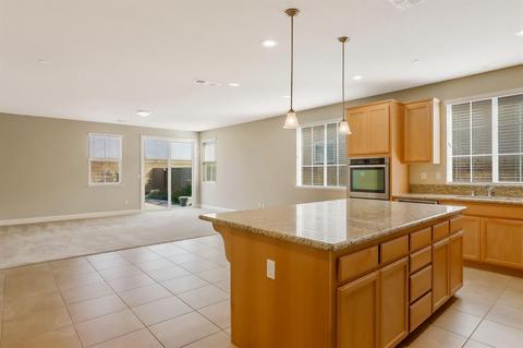 651 Monte Casa St, Manteca, CA 95337 photo 6