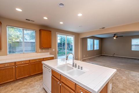 910 Devonshire Ln, Lincoln, CA 95648 photo 15