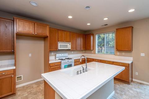 910 Devonshire Ln, Lincoln, CA 95648 photo 11