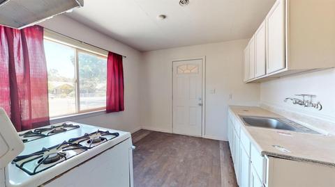 311 Pine St, Modesto, CA 95351 photo 5