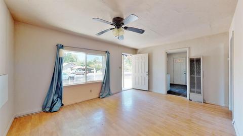 311 Pine St, Modesto, CA 95351 photo 3