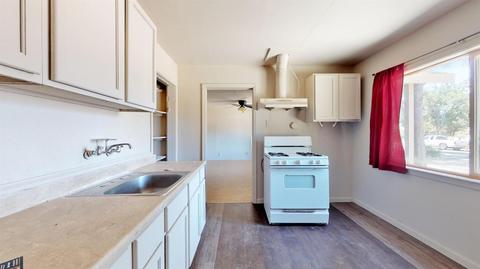 311 Pine St, Modesto, CA 95351 photo 6
