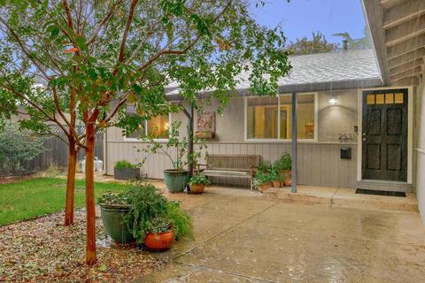 2521 Bates Dr, Davis, CA 95618 photo 2