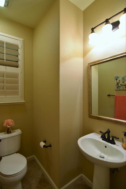 3803 Biltmore Dr, Turlock, CA 95382 photo 17