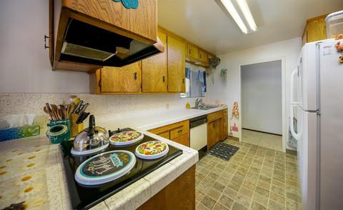 1917 E Orangeburg Ave, Modesto, CA 95355 photo 13