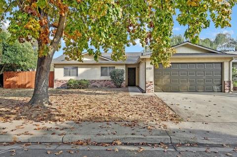 1722 Willert Dr, Turlock, CA 95380 photo 1