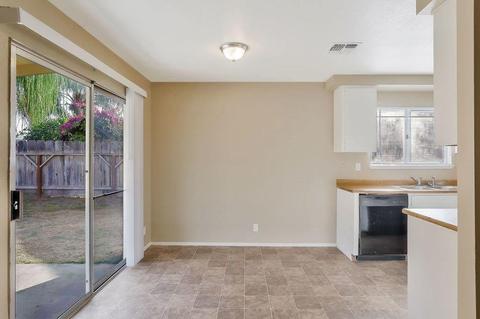 1722 Willert Dr, Turlock, CA 95380 photo 7