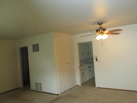 35 E Ingram St, Stockton, CA 95204 photo 5