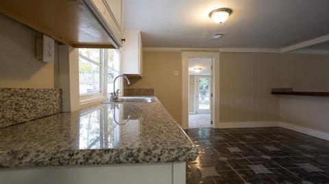 1324 Ritsch Ln, Modesto, CA 95351 photo 9