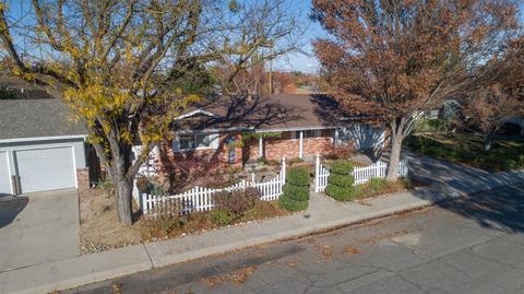 392 Birchwood Ct, Modesto, CA 95350 photo 2