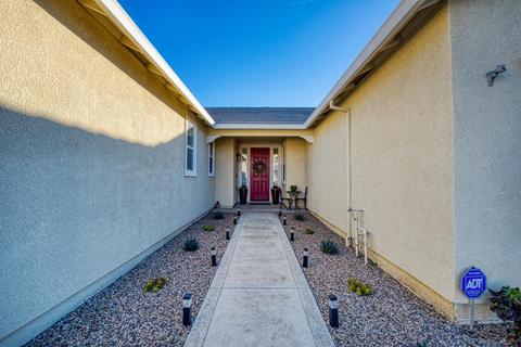 1518 Daisy Dr, Patterson, CA 95363 photo 3