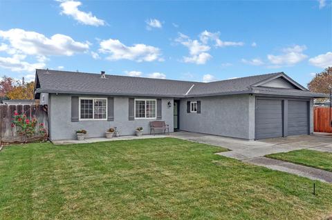 5845 Comanche Dr, Manteca, CA 95336 photo 1