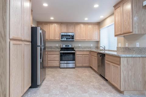 1909 Yellow Oak Dr, Modesto, CA 95354 photo 8