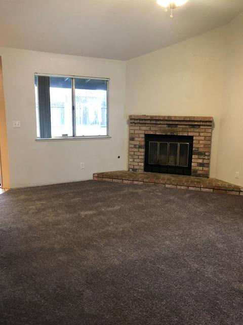 526 Steven Pl, Lathrop, CA 95330 photo 3