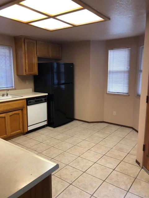 526 Steven Pl, Lathrop, CA 95330 photo 6