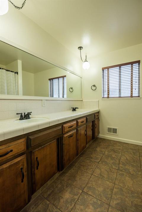 1116 Springfield Way, Modesto, CA 95355 photo 16