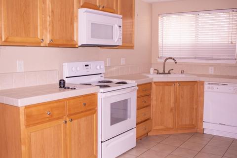2905 Penny Ln #E, Modesto, CA 95354 photo 4
