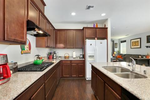 1570 River Birch St, Manteca, CA 95336 photo 8