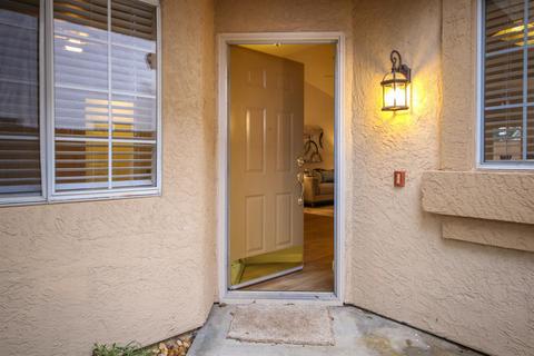 8338 Oakenshield Cir, Antelope, CA 95843 photo 4