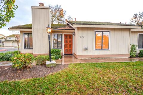980 E Olive Ave, Merced, CA 95340 photo 1
