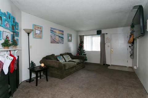 6012 Leafwood Dr, Carmichael, CA 95608 photo 2